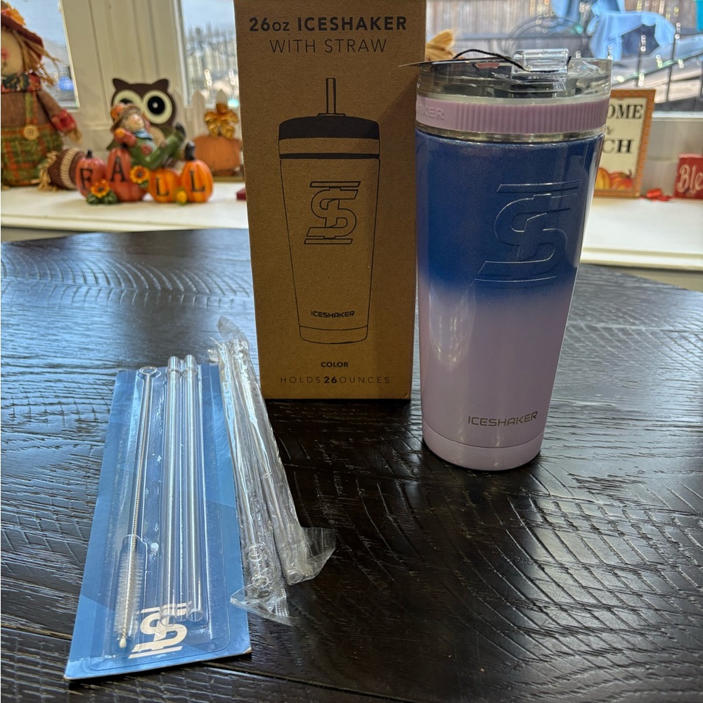 26oz Purple Tumbler with Straw